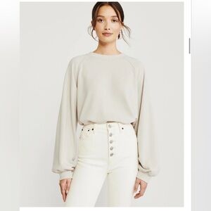 Abercrombie & Fitch Puff Sleeve Crewneck Sweatshirt in Cream XS